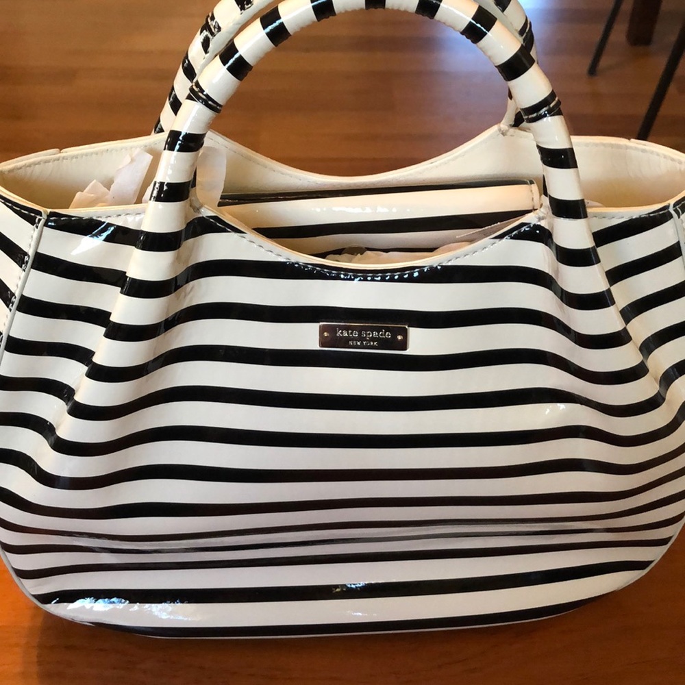 Kate spade bag GORGEOUS barely used stripes - Picture 2 of 7